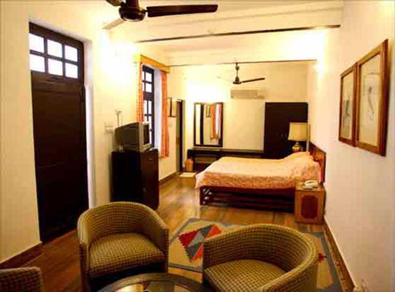 Hotel Sunbird Bharatpur Exterior foto